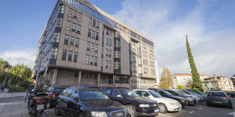 El TSXG reactiva la petición de implantar las guardias de 24 horas en Vigo