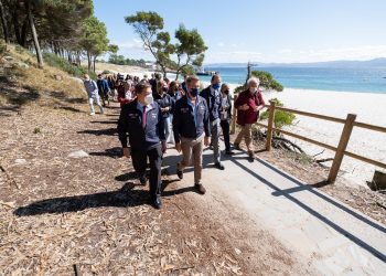 Feijóo pide al comisario europeo que adapte el reglamento pesquero a Galicia
