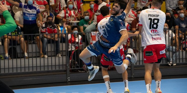 Patotski amarga el inicio liguero del Cangas
