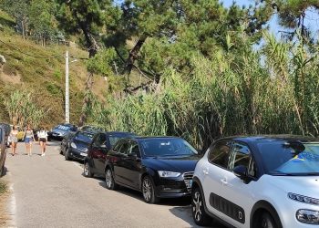 Reclaman “soluciones definitivas” a los puntos negros de tráfico del verano en Nigrán
