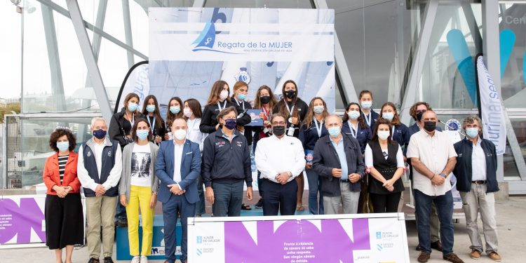 Baleares firma un domingo impecable y arrebata a Galicia la Regata de la Mujer