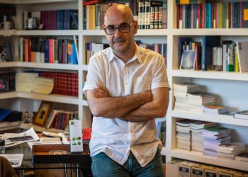 Francisco Castro: «Estamos sometidos a una amnesia desde hace 80 años»