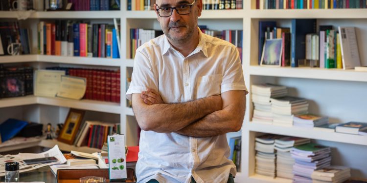 Francisco Castro: «Estamos sometidos a una amnesia desde hace 80 años»