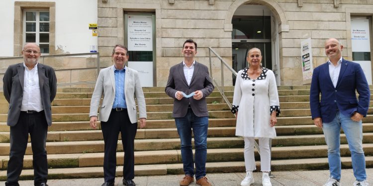 Abel Caballero encabezará la lista unitaria en Pontevedra para el Congreso del PSOE