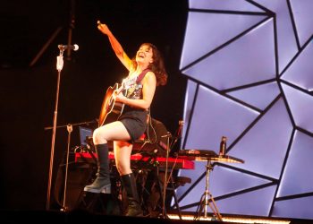 Amaral se entrega a Vigo en su concierto más «especial» en Samil