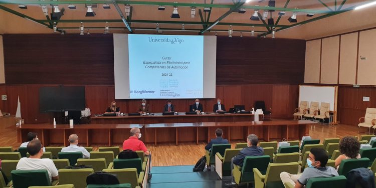 BorgWarner Vigo convierte su curso de electrónica en título oficial de postgrado