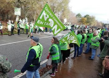 Una marea verde contra el centro comercial del Celta recibirá a La Vuelta en Mos