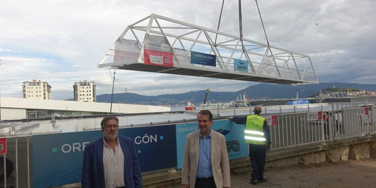 Una pasarela ya une Vía Norte, Vialia Vigo y la Vía Verde
