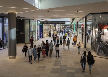 Vialia ya marca el ritmo del corazón de Vigo y programa un mes de conciertos, cine, fútbol y danza