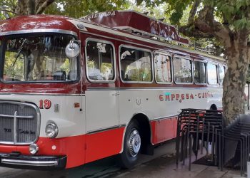 Ni lluvia ni ruido de obras paran el rodaje de Netflix en Bouzas