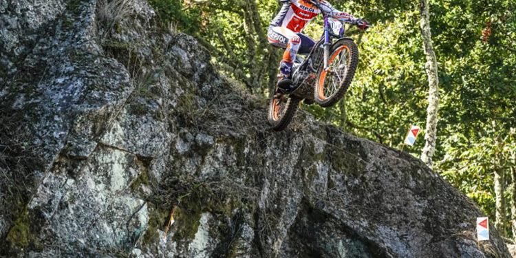 Toni Bou y Laia Sanz conquistan en Gouveia el Mundial de Trial