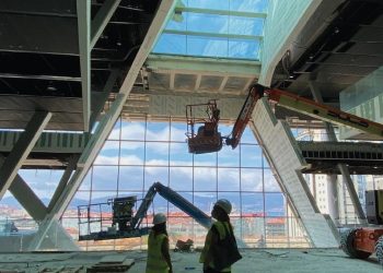 Vialia Vigo sortea 50 invitaciones dobles para visitar el centro comercial 15 días antes de su apertura