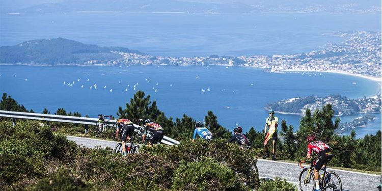 La emboscada de Mos provoca un terremoto en La Vuelta