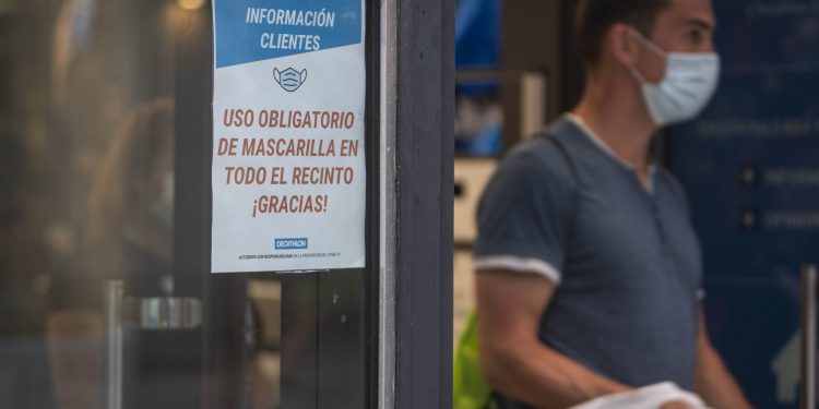 El área sanitaria de Vigo baja de los diez contagios diarios por primera vez en casi tres meses