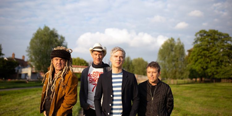 “Espero que nos dejen tocar un buen trecho en Vigo: la lista de canciones es larga y potente”