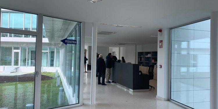 El Sergas retoma la petición de cita presencial en los centros de salud