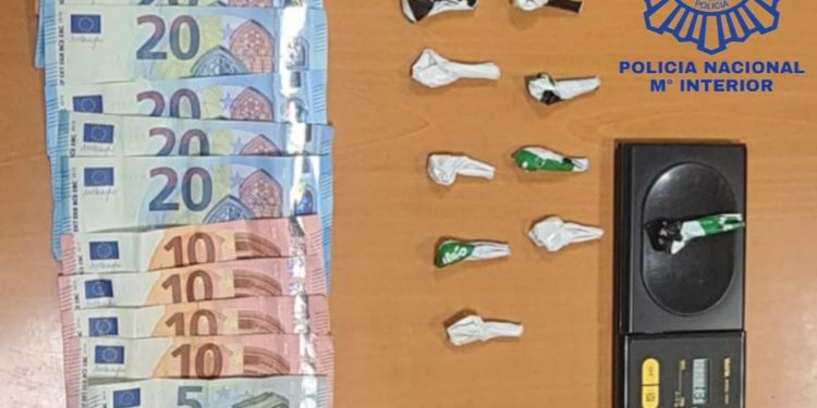 Detenido por tráfico de cocaína en el centro de Vigo tras agredir a una joven en una zona de copas