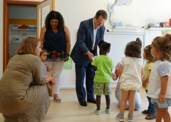 Vigo aprueba la gratuidad para segundos hijos en las escuelas municipales