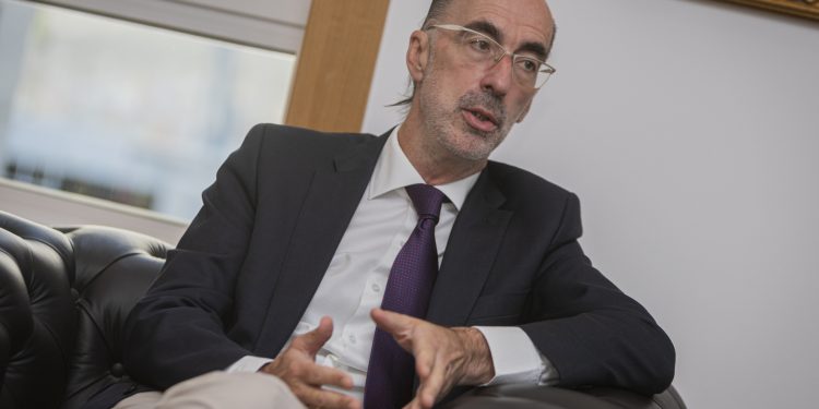 Almuiña: «Defendemos la entrada subterránea del tren a Bouzas sin que afecte a Vigo»