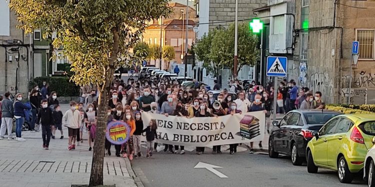 Teis reclama unha biblioteca «real» para o barrio