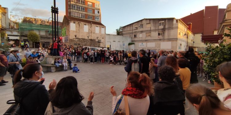 Teis reclama unha biblioteca «real» para o barrio