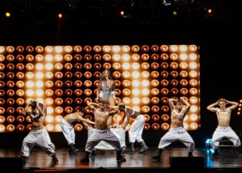 O Auditorio Mar de Vigo abre a tempada de grandes musicais co espectáculo ‘El Gran Hotel de las Reinas’