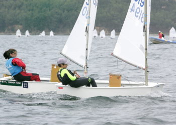 La flota del Mediterráneo manda tras la primera jornada del Meeting Ciudad de Vigo