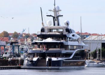 Vigo recibe al majestuoso «Solandge»: tasado en 150 millones y en alquiler por 1 millón a la semana