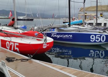 Huracán «Sam», orcas y volcán de La Palma se unen contra la Mini Transat: 78 barcos a refugio en Galicia