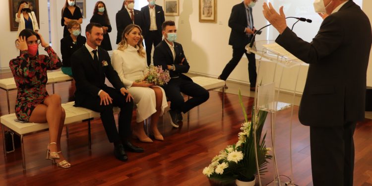Alba y Pablo: la boda viguesa con más arte