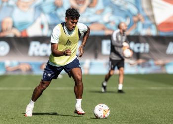 Renato Tapia, dos semanas de baja por una rotura fibrilar