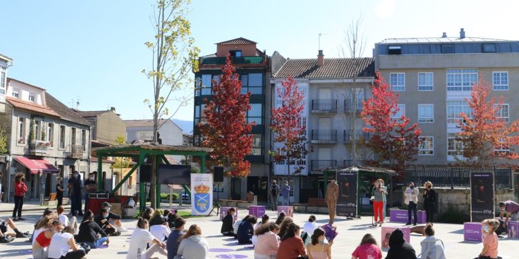 A danza contemporánea de Ruth Balbís invita á mocidade a reflexionar en Gondomar
