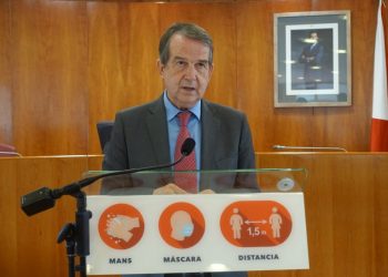 Caballero, «encantado» con unos Presupuestos Generales que para el  PP de Vigo son una «tomadura de pelo»