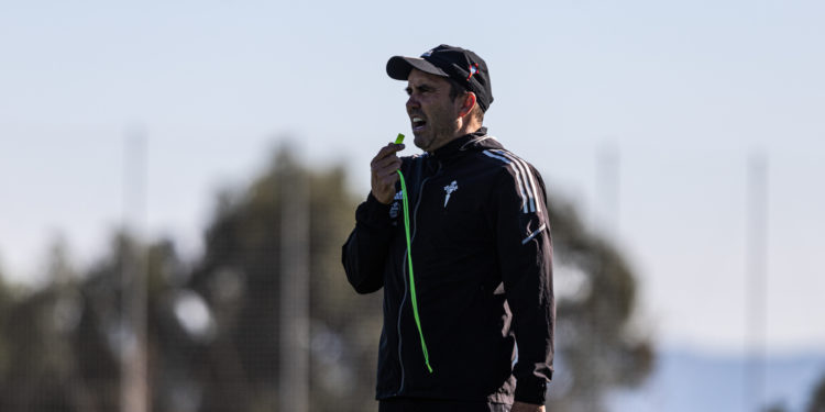 Coudet iguala los números del destituido Óscar García