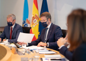 La Xunta abre la puerta a retirar las mascarillas en los patios de los colegios