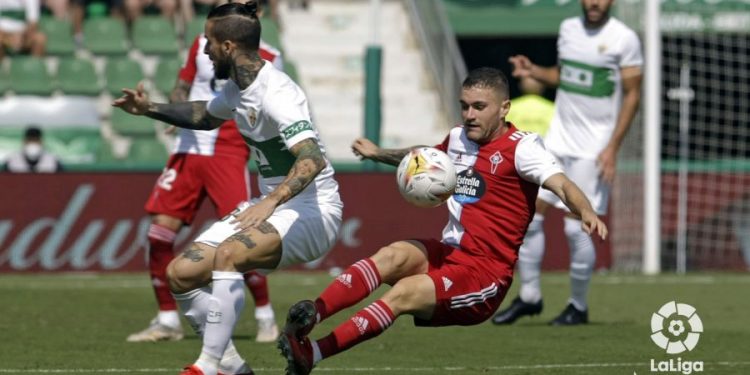 El Celta repite errores y se estampa ante el Elche