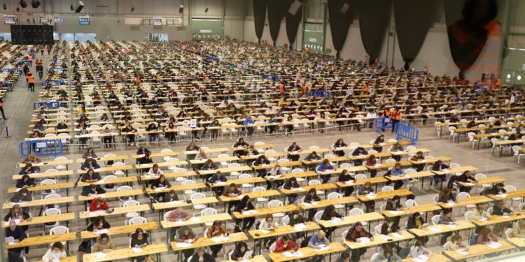 Más de 3.000 aspirantes optan este fin de semana a 190 plazas de empleo público en el Sergas