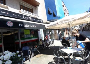 El área de Vigo sale de la emergencia sanitaria con descensos de casos activos, incidencia e ingresados