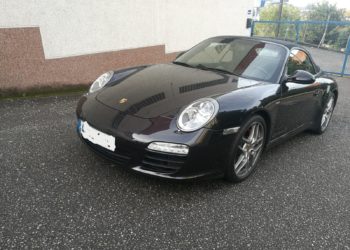 La Policía Local recupera en Vigo dos Porsche robados en Málaga