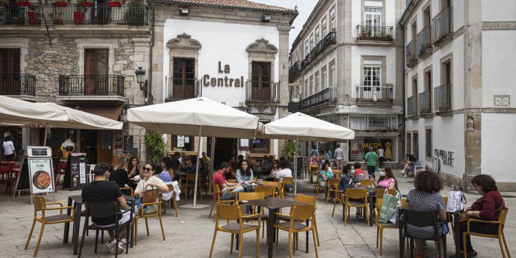 Solo 8 ayuntamientos del área de Vigo registraron contagios de Covid-19 en la última semana