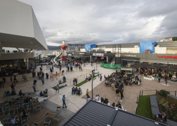 Vialia Vigo cumple su primer mes de vida con lleno… y estreno dominical