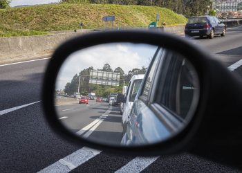 Inician una recogida de firmas para pedir la anulación de la concesión de la AP-9