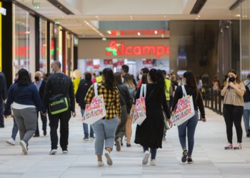 Vialia Vigo supera las 700.000 visitas en dos semanas y abre un nuevo restaurante