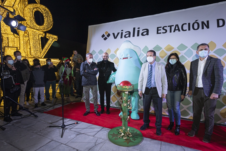 Ya es Navidad también en Vialia Vigo: así fue el encendido Cuenta atrás, atracciones, espectáculo musical, baile y también discursos. No faltó de nada para poner en marcha el alumbrado del complejo