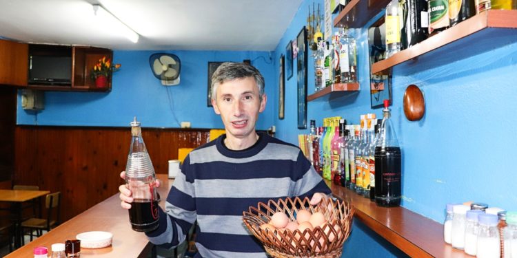 Un icono de la ruta de Vinos de los años 80 que resiste al paso del tiempo en Vigo