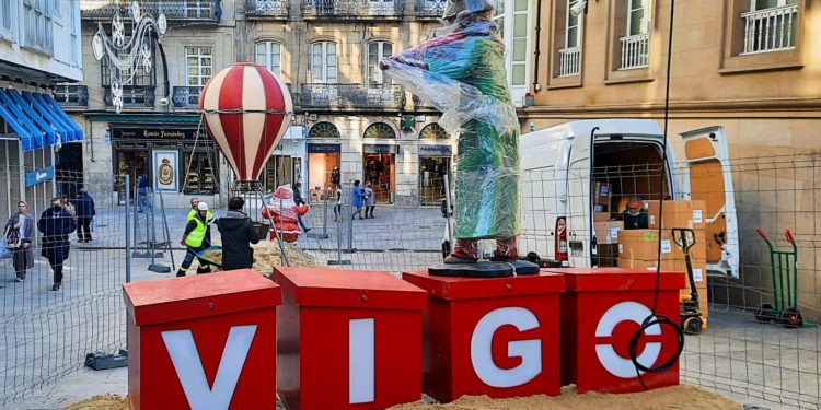 Vigo se prepara para el aluvión de Navidad y la Policía intensifica el control de hoteles