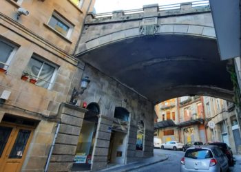 Vigo se queda sin Oficina de Turismo en la Estación de Ría y la abre en un almacén temporal antes de su traslado definitivo