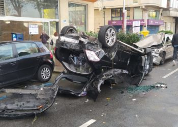 Aparatoso accidente de tráfico en el centro de Vigo