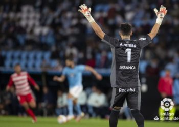 Dituro espera un partido “abierto” ante el Barça; Mina y Brais se lo pierden