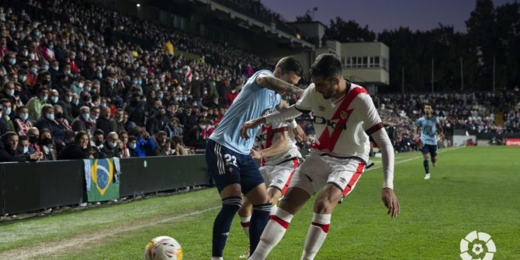 Coudet guarda la ropa y el Celta puntúa en Vallecas